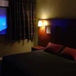 De Loire Et Restaurant Les Bateliers Отель