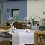 Отель De Loire Et Restaurant Les Bateliers Trelaze