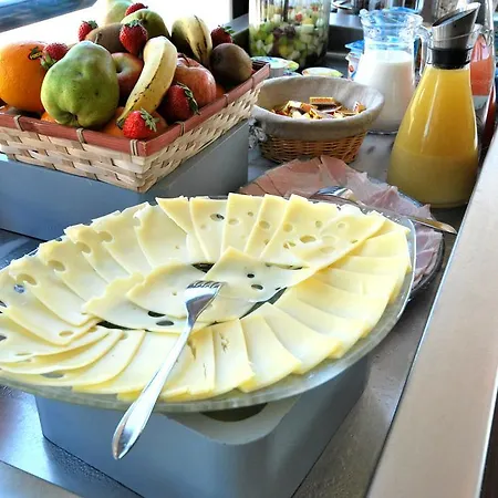 De Loire Et Restaurant Les Bateliers فندق 3*