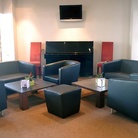 De Loire Et Restaurant Les Bateliers Hotel 3*