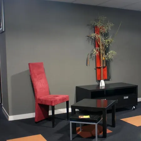 Hotel Hotel De Loire Et Restaurant Les Bateliers Trelaze