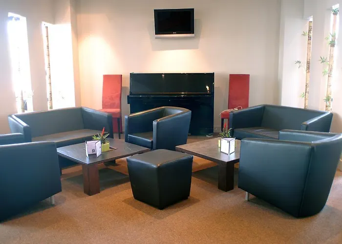 De Loire Et Restaurant Les Bateliers Hotel 3*