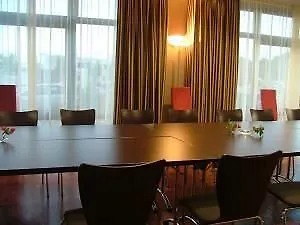 Отель De Loire Et Restaurant Les Bateliers 3*